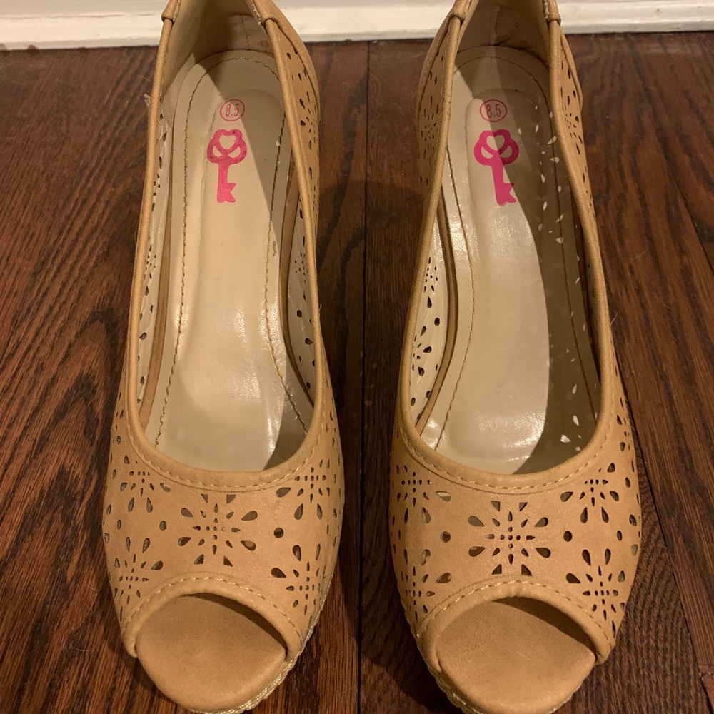 Cute neutral wedges